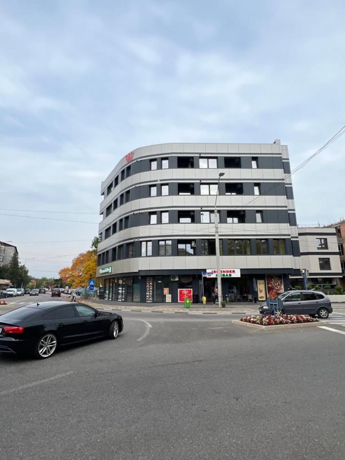 Ella Wings Apartahotel โดรเบตา-ตูร์นู เซเวริน ภายนอก รูปภาพ